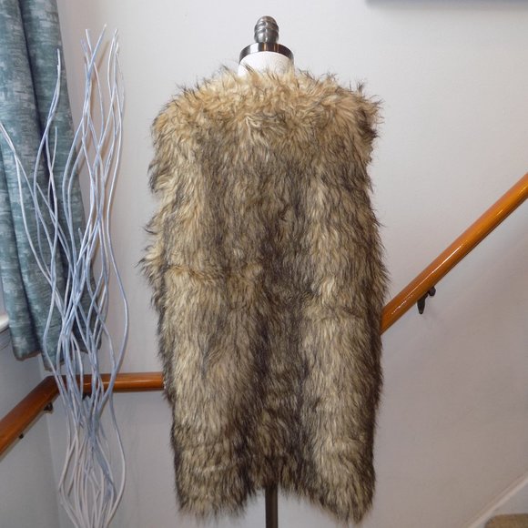 2 PC Fur Vest & Slides Set - Picture 3 of 6